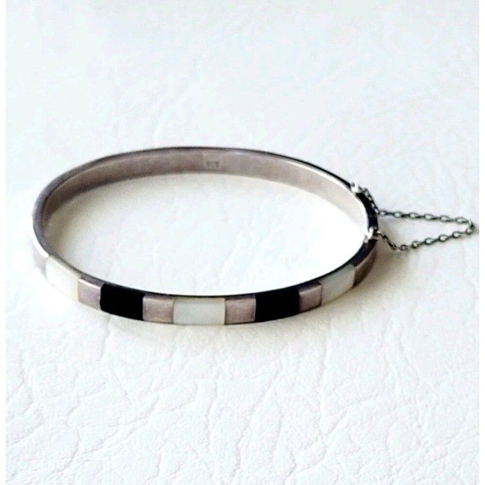 Sterling Silver 925 Bangle with Onyx & Mother of Pearl Size 7